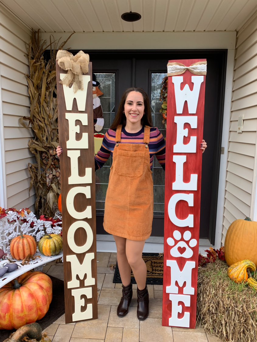 DIY WOODEN WELCOME SIGNS